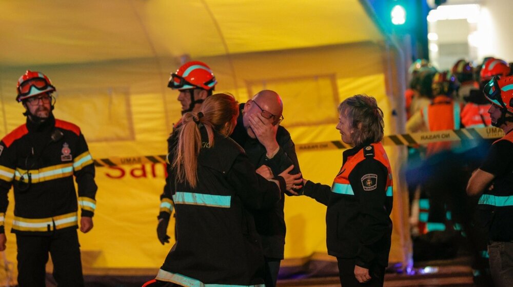 Veliki požar zahvatio stambeni blok u Valensiji (FOTO) 1