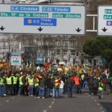 "Čekamo rešenja ali brza i iz EU i Španije": Poljoprivrednici ponovo blokirali traktorima centar Madrida 1
