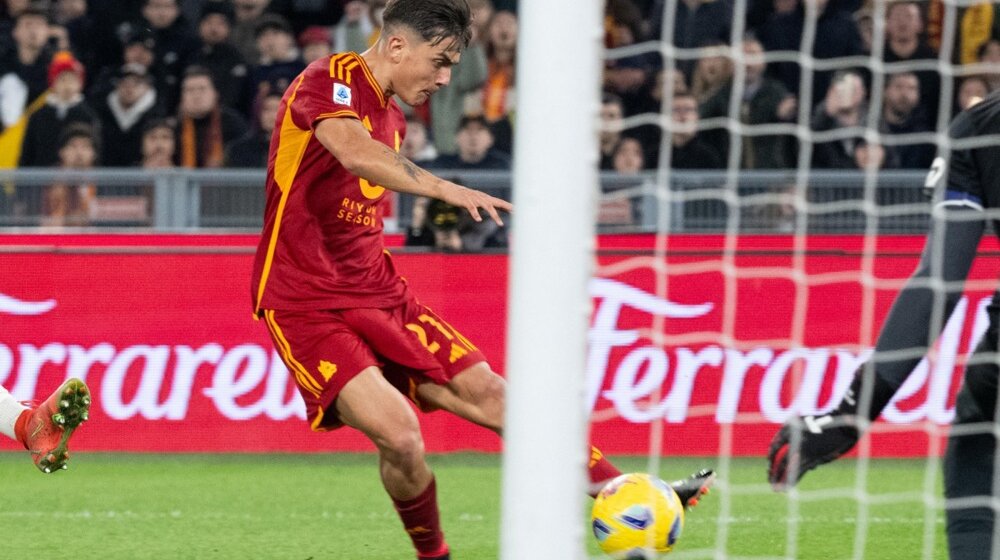 Roma pobedila Torino, het-trik Dibale 1