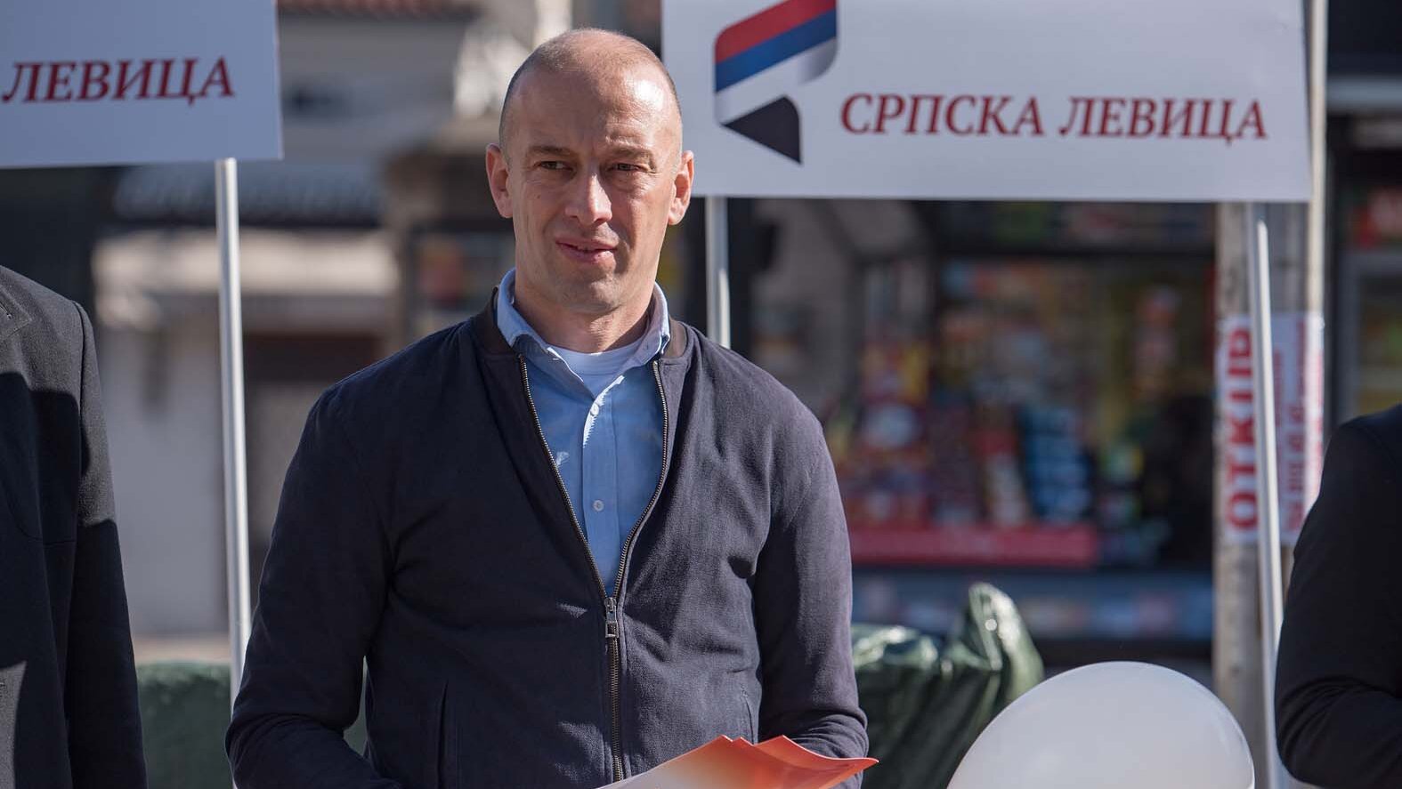 Naprednjaci još čekaju da im Vučić saopšti instrukcije za subotu 3 Naprednjaci još čekaju da im Vučić saopšti instrukcije za subotu 3