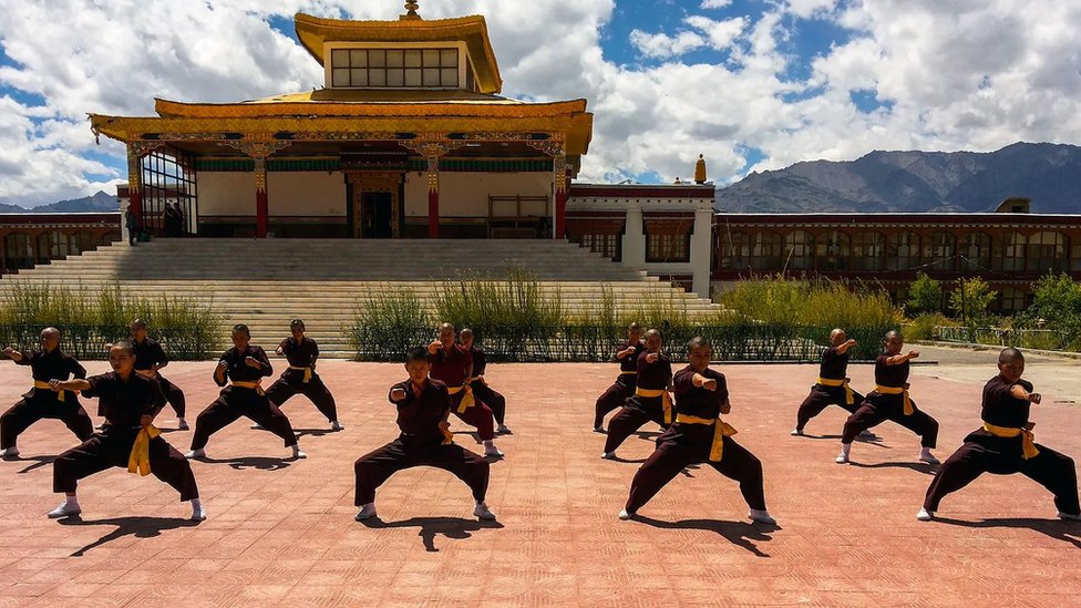 nepal, monahinje, kung fu