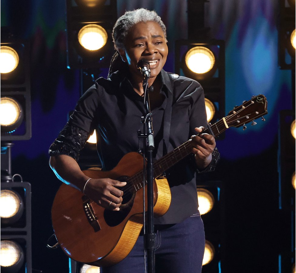 Gremi 2024: Tejlor Svift prva pevačica koja je osvojila nagradu četiri puta, priznanje i za Kajli Minog posle 20 godina 13 Trejsi Čepmen