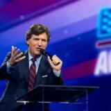 Rusija i Ukrajina: Kremlj potvrdio da je američki novinar Taker Karlson intervjuisao Putina 6