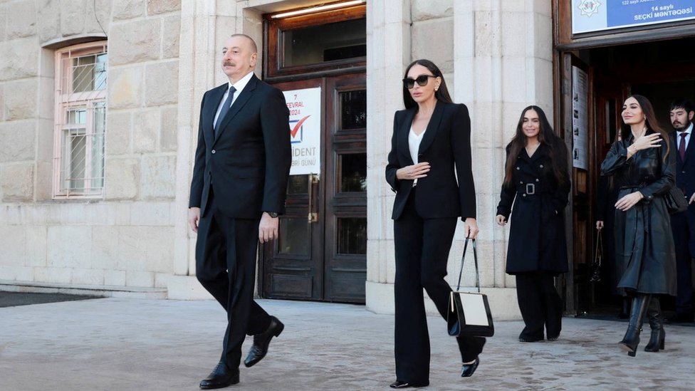 Izbori u Azerbejdžanu: Predsednik Ilham Alijev učvršćuje vladavinu, grabi ka petom mandatu 1 azerbejdžan, Alijev