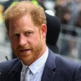 Kraljevska porodica: Princ Hari ponovo pobedio list Miror zbog prisluškivanja, dobio blizu pola miliona evra odštete 7