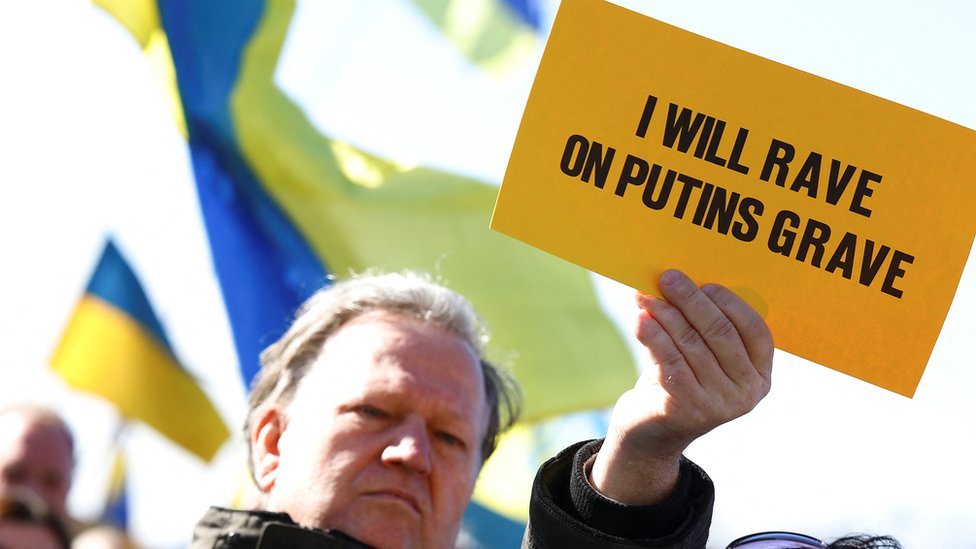 Rusija i Ukrajina: „Ne možete da uništite naš san"- Kijev obeležio dve godine od početka rata, skup i u Beogradu 9 Berlin, Ukrajina