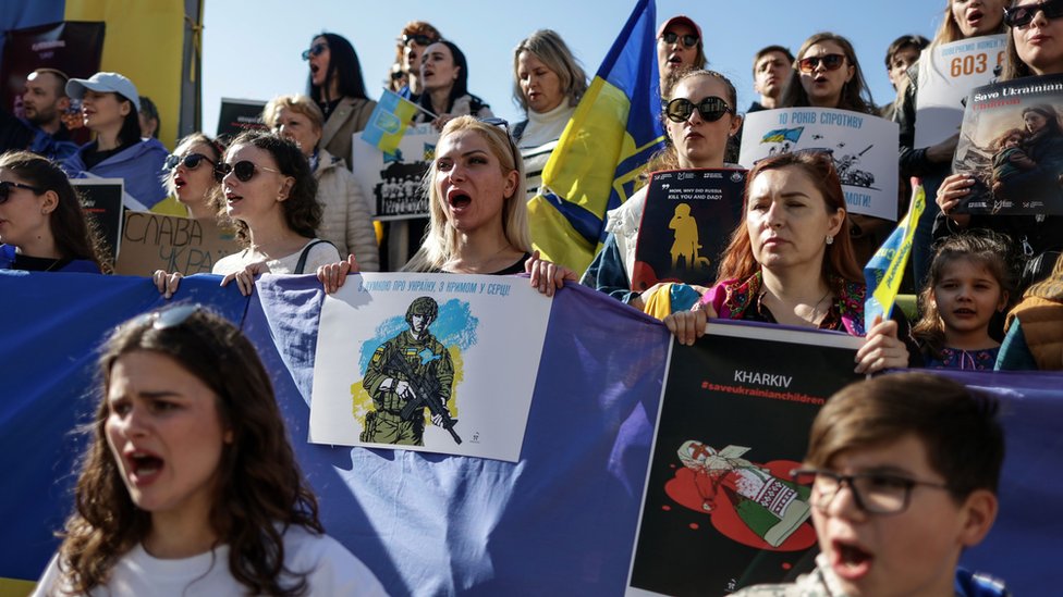 Rusija i Ukrajina: „Ne možete da uništite naš san"- Kijev obeležio dve godine od početka rata, skup i u Beogradu 7 turska, ukrajina