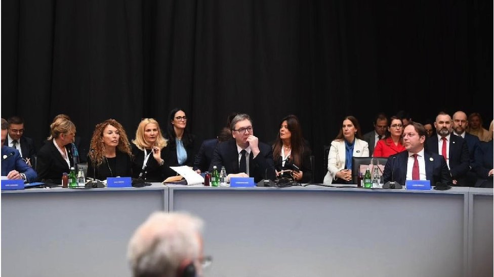 Politika: Šta znači deklaracija o Ukrajini koju je Srbija potpisala u Tirani 1 vucic tirana