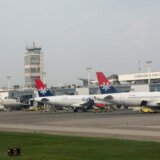 Kakva prava imaju putnici ukoliko im je let otkazan ili kasni? 7