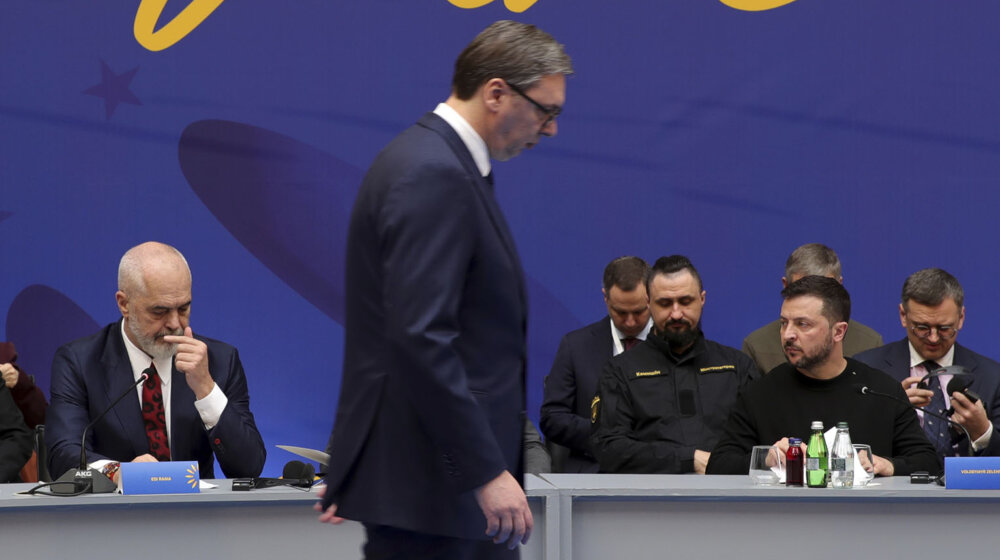 Vučić na panelu sa Zelenskim u Tirani, najavio nastavak humanitarne pomoći Ukrajini 1