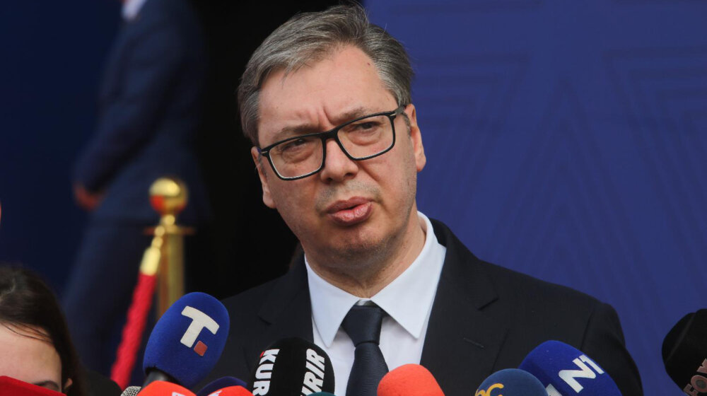 Vučić o navodnoj povezanosti sa organizovanim kriminalom: Ne družim se sa kriminalcima 1
