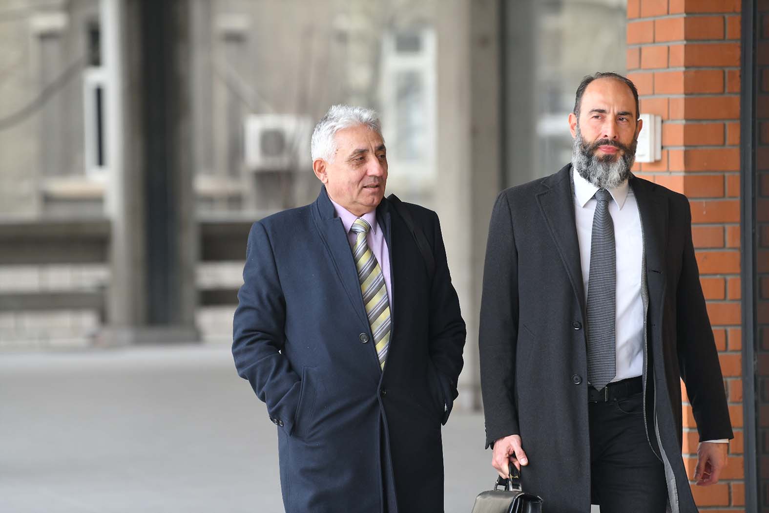 "Slika moje kuće koja gori razbija njihove laži": Kako vlast zaboravlja posete neistomišljenicima? 4 "Slika moje kuće koja gori razbija njihove laži": Kako vlast zaboravlja posete neistomišljenicima? 3