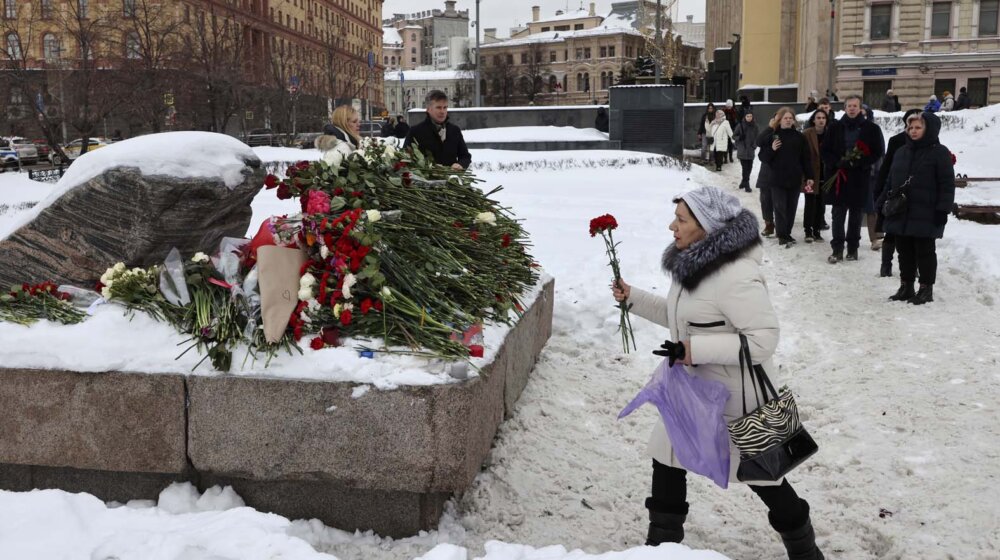Majka Alekseja Navaljnog videla telo sina: Prete mi da pristanem na tajnu sahranu 1
