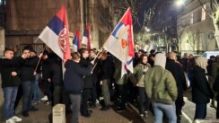 Protest Nedić Pripadnici neonacističke grupe obeležili godišnjicu smrti Milana Nedića, nešto dalje građani protestvovali zbog skupa (FOTO) 8