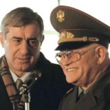 Nerasvetljeno ubistvo ministra: Ko je bio Pavle Bulatović, zvaničnik SRJ čije bi ime mogla da ponese jedna od podgoričkih ulica? 3