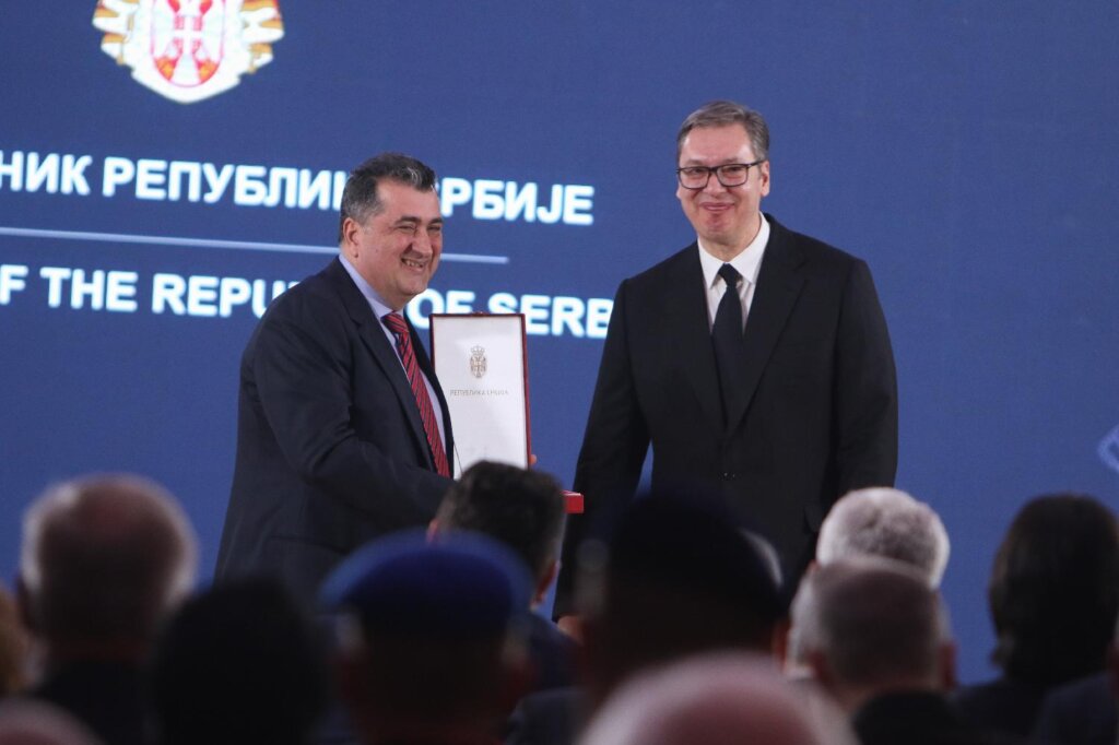 Koga je sve Vučić odlikovao povodom Dana državnosti (FOTO) 4 Koga je sve Vučić odlikovao povodom Dana državnosti (FOTO) 4