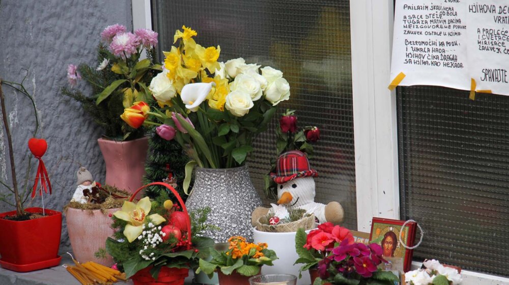 Tribina 'Na kafi sa psihologom': Ogroman broj žrtava traumatizacije nakon tragedija u maju 2023. 1