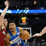 Majami pobedio Milvoki uz rekord karijere Jovića od 24 poena u NBA ligi 1