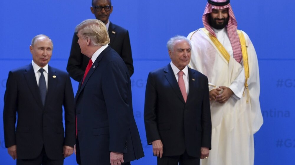 "Dok Putin preti sa istoka, a Tramp sa zapada, Evropa mora da se zauzme za sebe": Analiza Timotija Gartona Eša za Gardijan 1