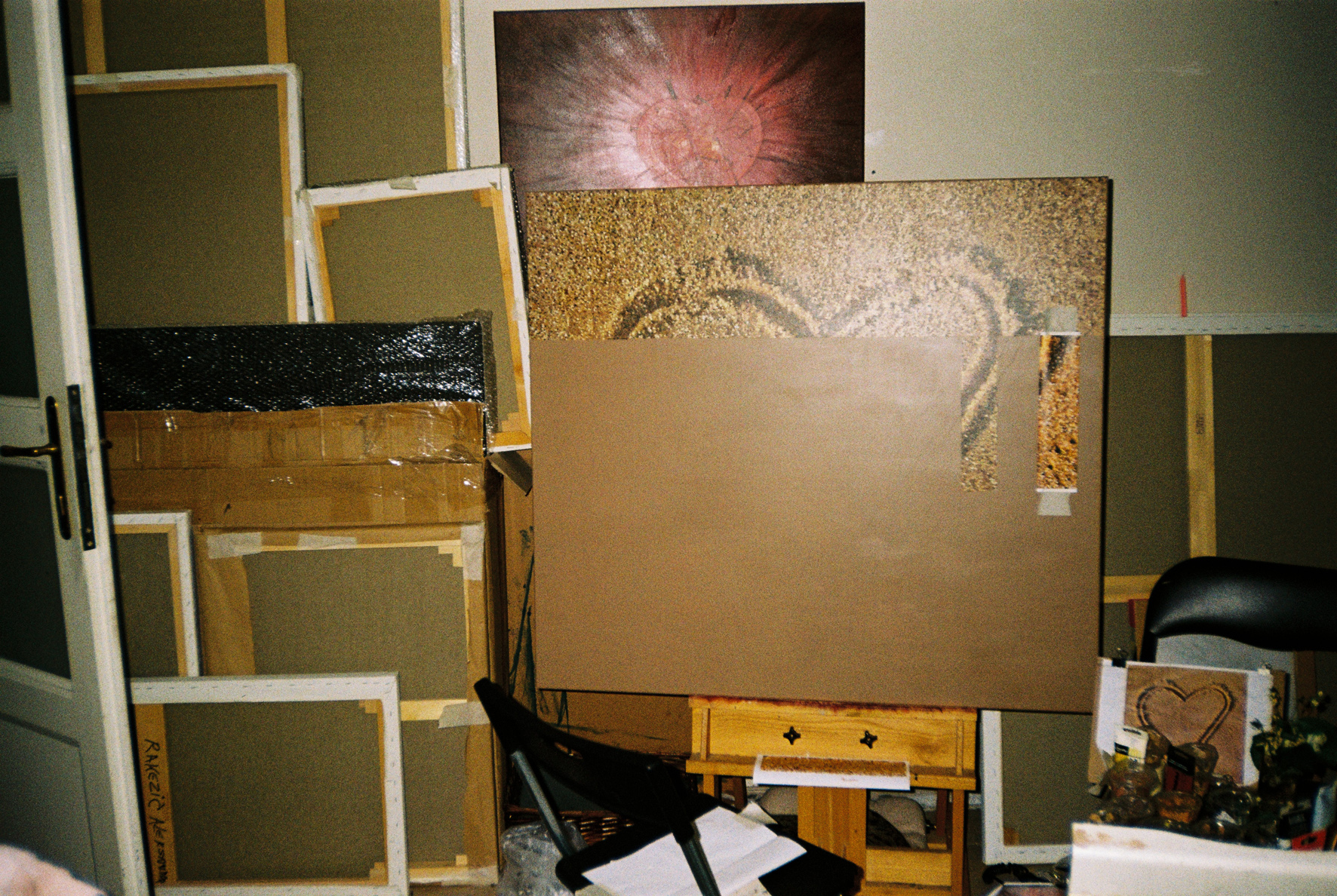 Fleka na zidu - Izložba koja preispituje savremeno slikarstvo i njegove granica 2 Aleksandar Rakezić