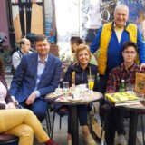 Gde su bili poslanici DS dok je trajala sednica Skupštine Srbije? 10