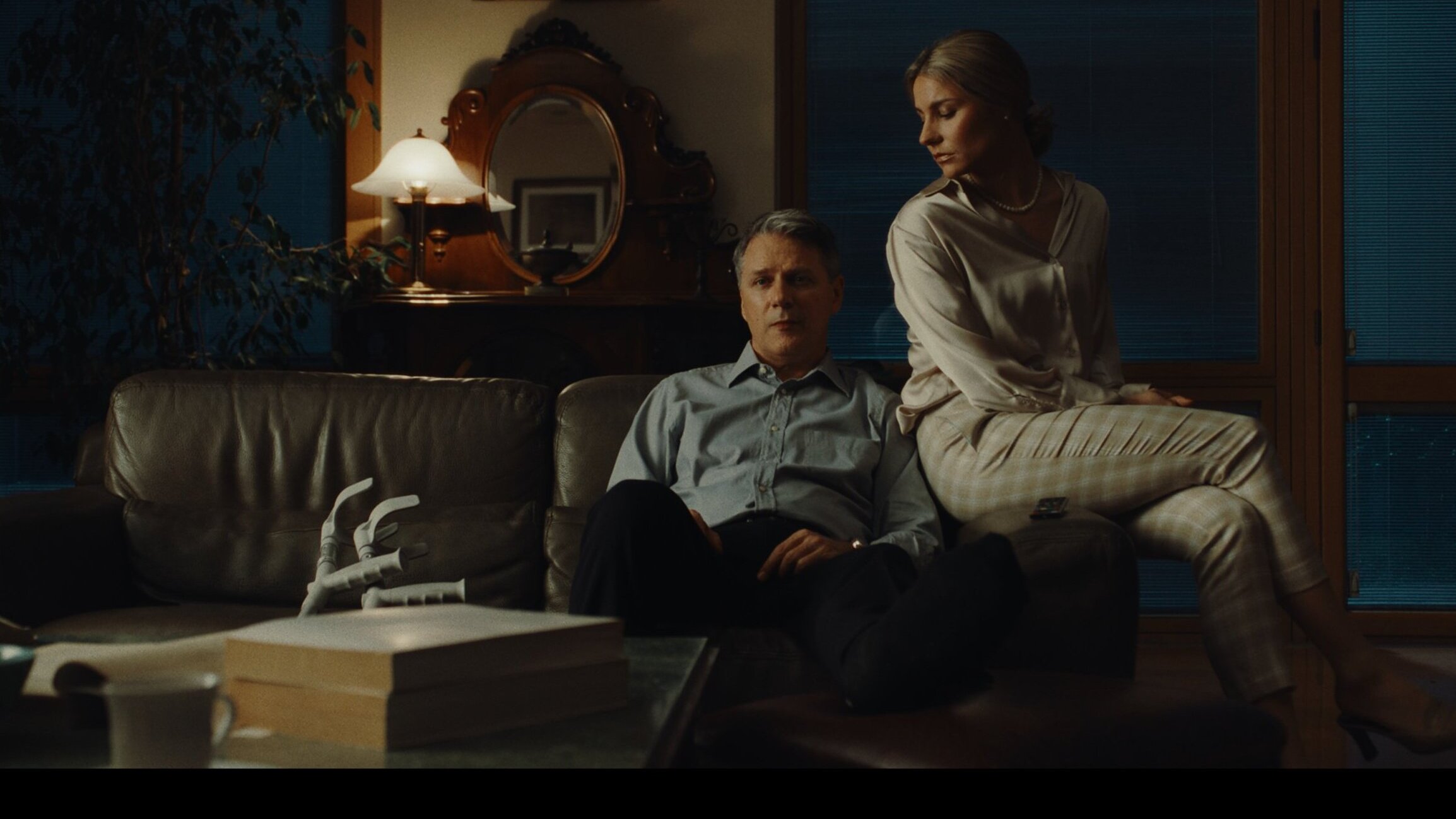 Da li je Srbija ikada bila akvarijum ili je oduvek riblja čorba? 2 sablja