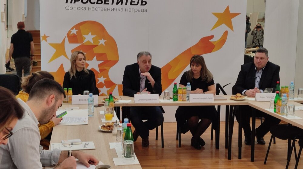 Otvoren konkurs za nastavničku nagradu "Prosvetitelj" 1