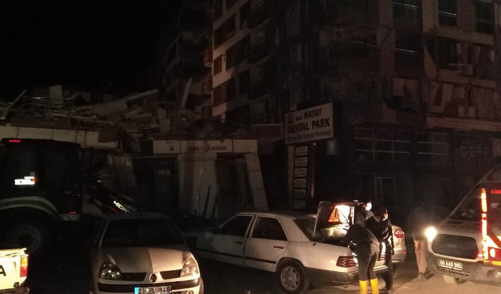 "Svi žure, a sve stoji, kao u apokaliptičnom filmu": Sećanja užičkih spasilaca na zemljotres u Turskoj (VIDEO) 5