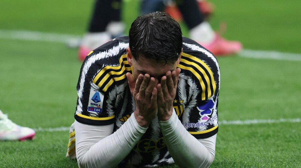 Reprezentativac Srbije doživeo povredu u Derbiju Italije, neizvesno koliko će biti van terena zbog „Dejovog primicača“ 1