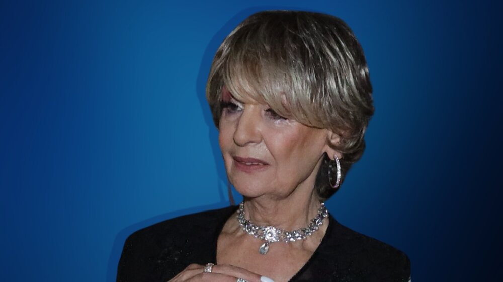 Kako je Lepa Lukić od izvora krenula drugim putićem i stigla do zlatne medalje za zasluge 1