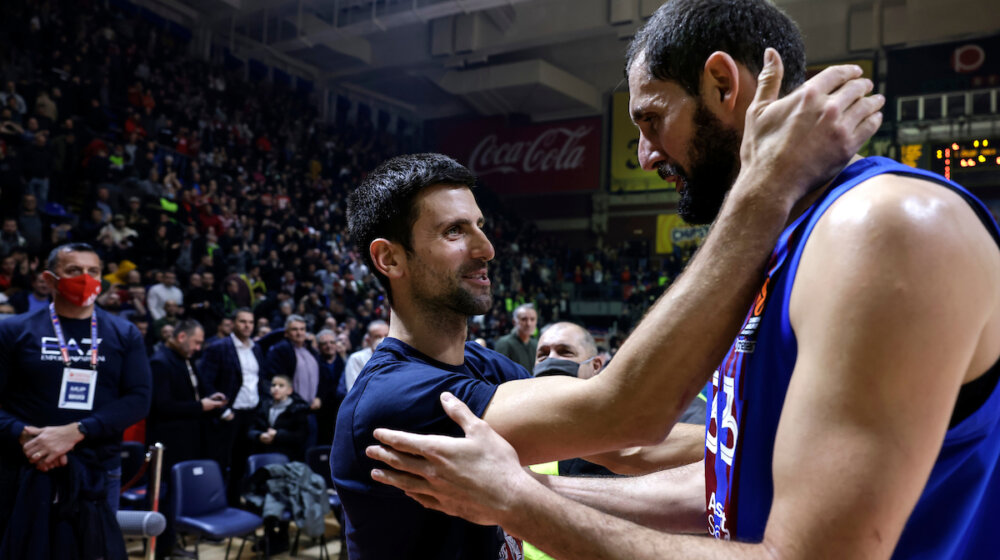 Novak Đoković zahvalio Nikoli Mirotiću zbog posete Prizrenu: „Živ bio, brate, hvala ti" 1