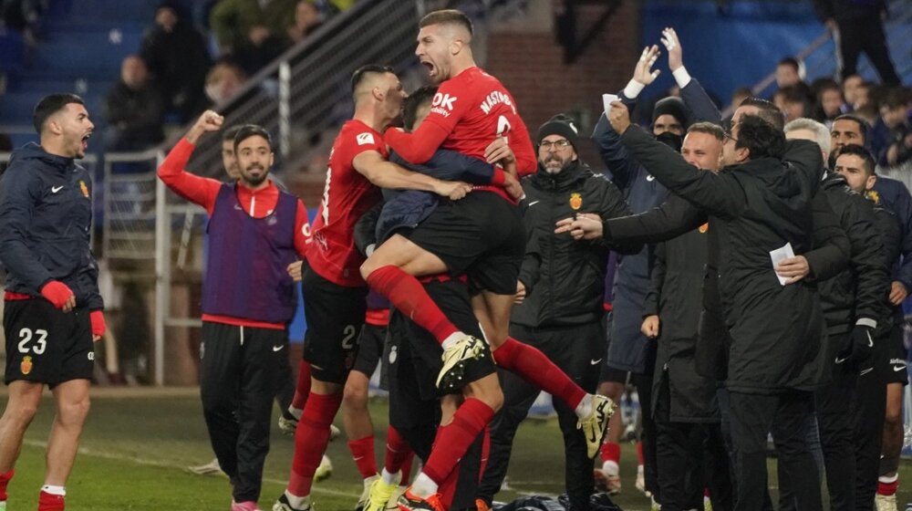 Radonjić plesao, a Nastasić "bocnuo" Alaves 1