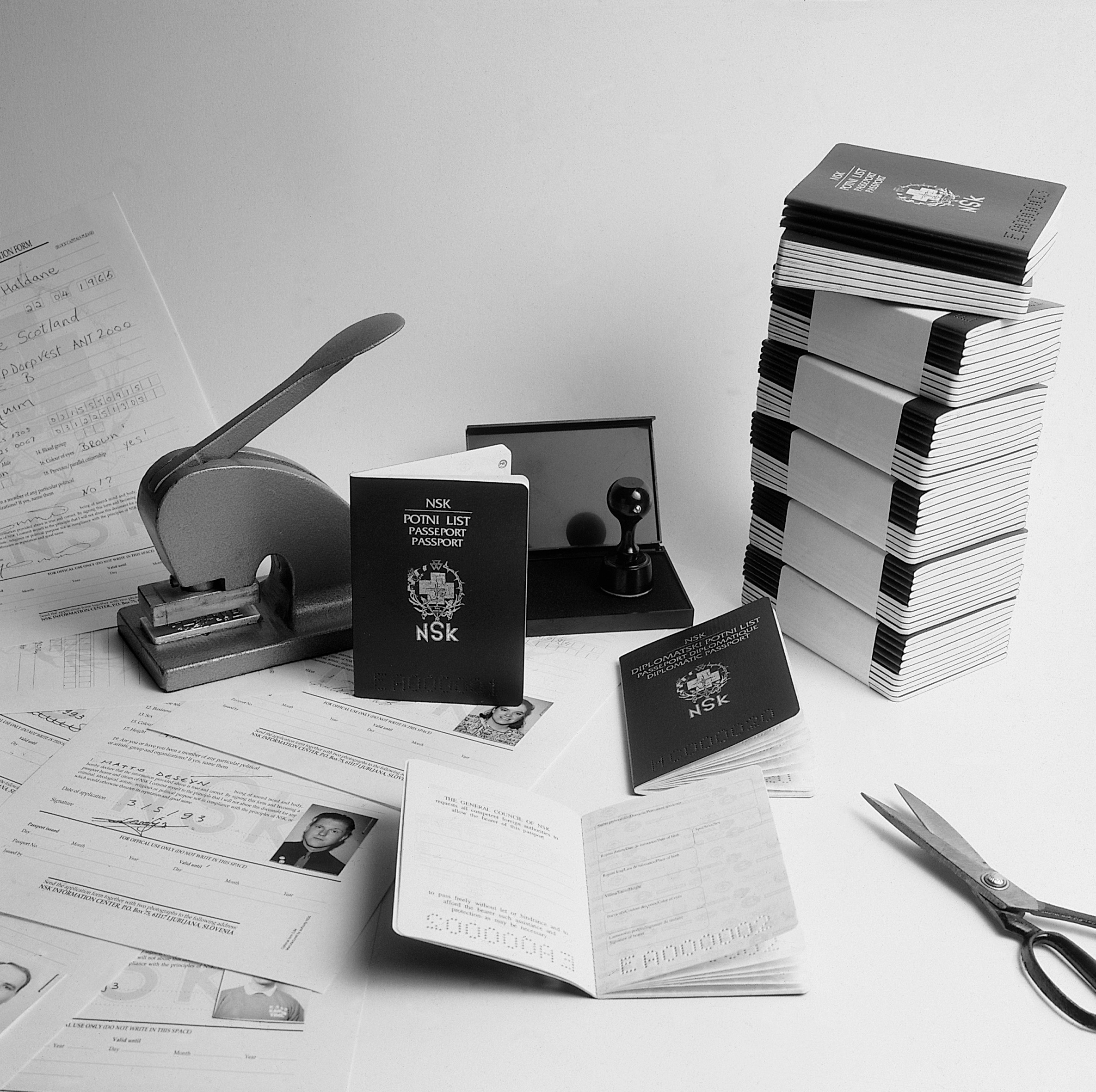 IRWIN: "NSK State – It’s a Beautiful Country" u Beogradu (FOTO) 2