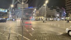 Umesto kocki i pešačkog prelaza - asfalt i ivičnjak: Kako sada izgleda kolovoz kod Trga republike? (FOTO) 4