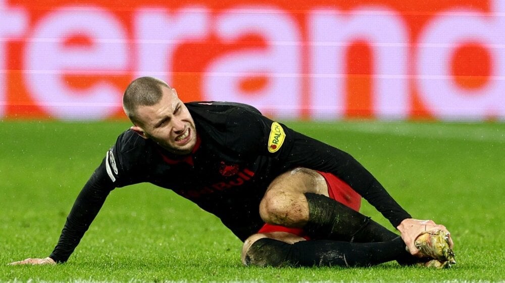 Austrijski mediji tvrde da je reprezentativac Srbije namerno povređivao saigrače na treninzima: Fudbaleri Salcburga žrtve Pavlovićevog tihog štrajka 1