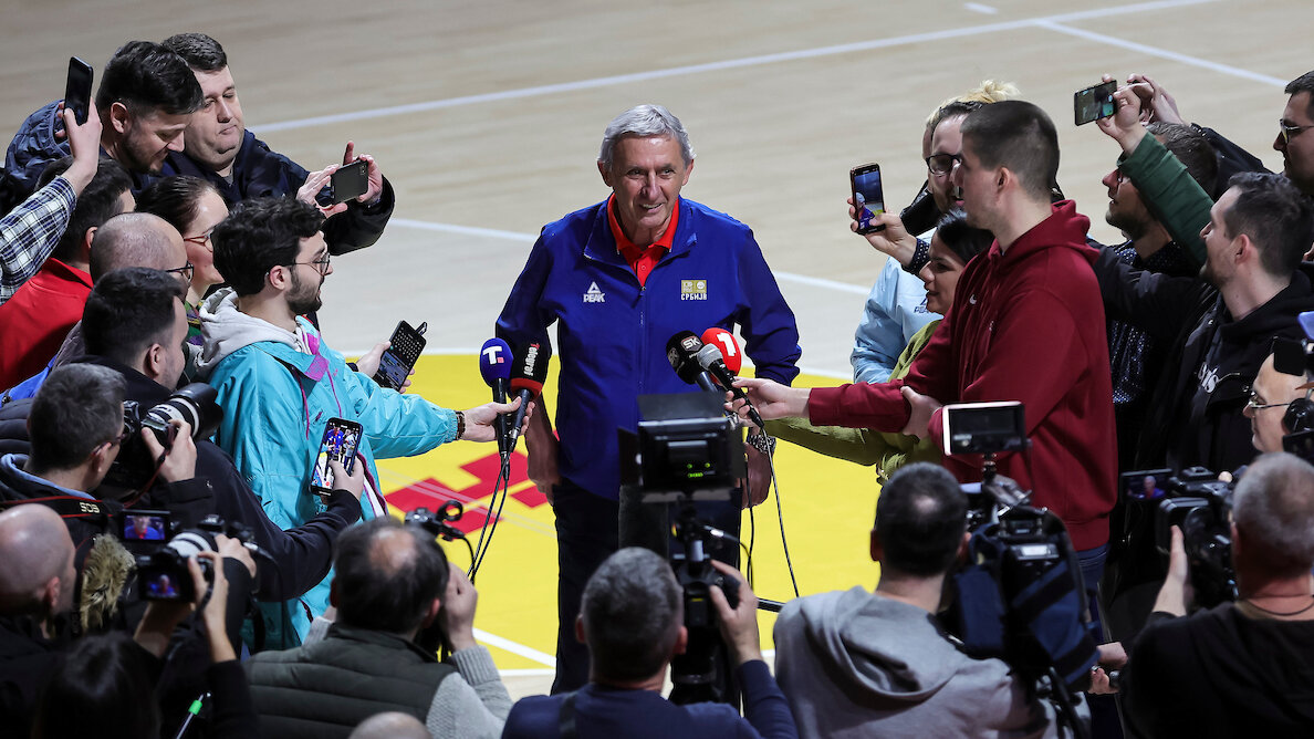Svetislav Pešić na okupljanju reprezentacije pred kvalifikacije za Evrobasket 2025: U Nišu se videlo da bi domaća profesionalna liga imala kvalitet (VIDEO) 2