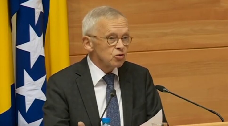 Kakve društvene promene je "Pribeov izveštaj" o stanju demokratije i vladavini prava doneo Severnoj Makedoniji? 1