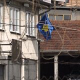 Zastava Kosova postavljena na vatrogasnoj stanici u Leposaviću 4