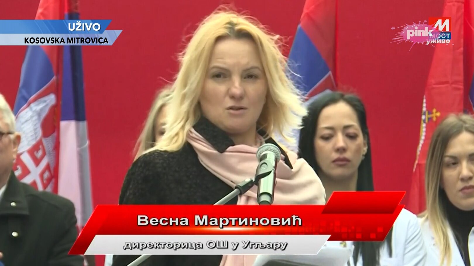 Sa protesta Srba u Kosovskoj Mitrovici zbog ukidanja dinara poruke međunarodnoj zajednici: Nije lako danas biti Srbin, ukidaju nam parče hleba 5 Sa protesta Srba u Kosovskoj Mitrovici zbog ukidanja dinara poruke međunarodnoj zajednici: Nije lako danas biti Srbin, ukidaju nam parče hleba 5