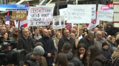 Sa protesta Srba u Kosovskoj Mitrovici zbog ukidanja dinara poruke međunarodnoj zajednici: Nije lako danas biti Srbin, ukidaju nam parče hleba 9