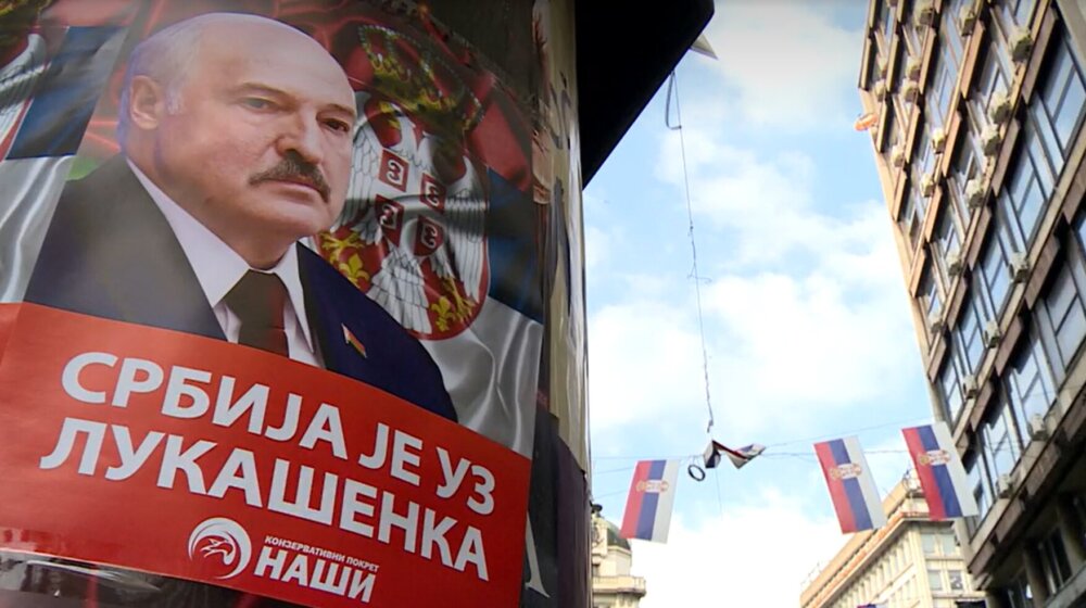 Plakati podrške Aleksandru Lukašenku u Beogradu 1