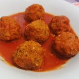 Vege recept: Veganske ćufte u paradajz sosu 1