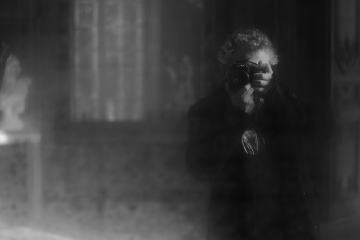 Slika i reč. Pariska stecišta: Crno-bele fotografije beleži David Pužado, uz stihove španskih pesnika 3 David Pužado