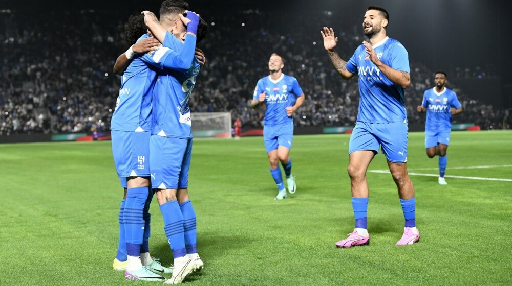 Nemoćan i Džerard: Sergejev gol i Mitrovićeva peta - Al Hilal nastavlja ka svetskom rekordu (VIDEO) 1