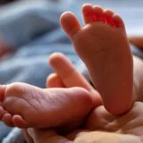 Na SMA je u Srbiji testirano 31.155 beba, bolest je pronađena kod njih pet, dok se sada ukupno leči 105 obolelih osoba 6