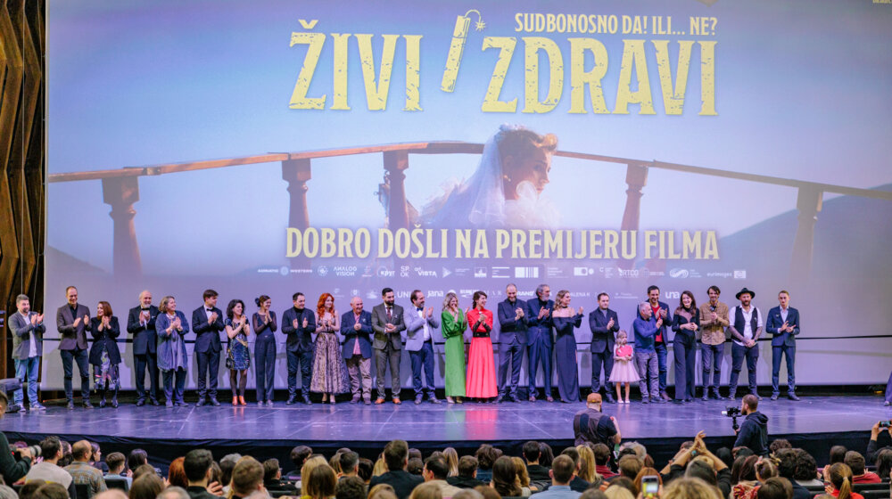 Ovacije ekipi filma "Živi i zdravi": Beogradska premijera mediteranske komedije Ivana Marinovića 1