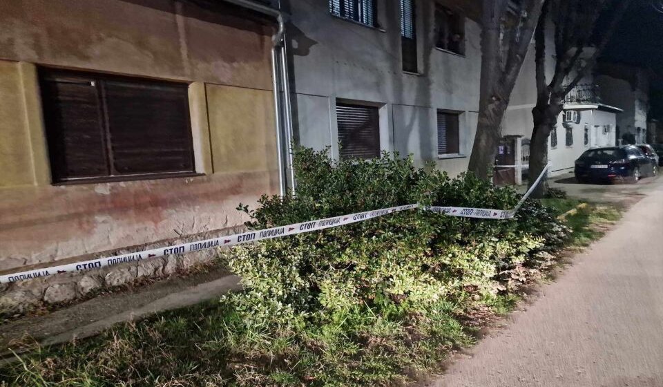 Ručna bomba treći dan stoji u žbunju na Avijatičarskom naselju u Novom Sadu: Čeka se kontradiverziona jedinica 1
