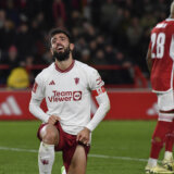 Dva aršina prema Mančester junajtedu: Jedno hvatanje za gušu za crveni karton, drugo nije (VIDEO) 1