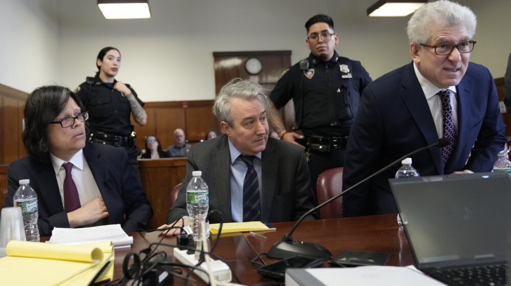 Beleške grupe Igls o albumu Hotel California predmet sudskog spora u Njujorku 1