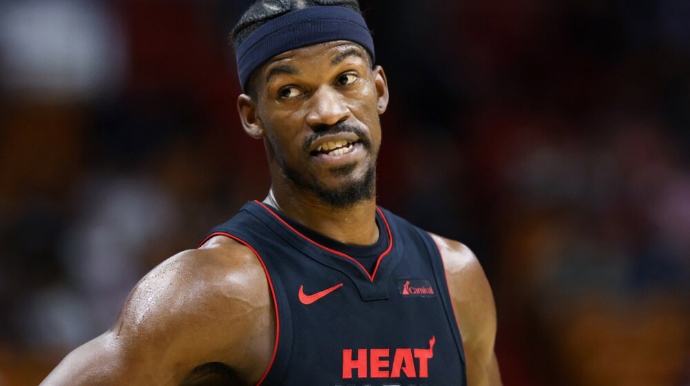 Kaži mi na srpskom: Batler i Jović u epizodi "Ajde, Hit" (VIDEO) 1